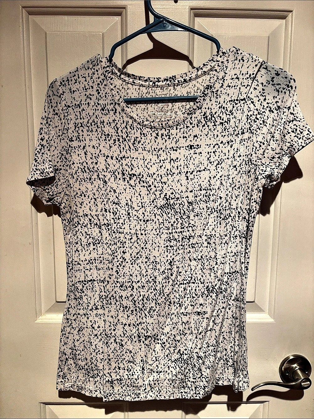APT 9 Abstract Short Sleeve Top in White & Black Size Small